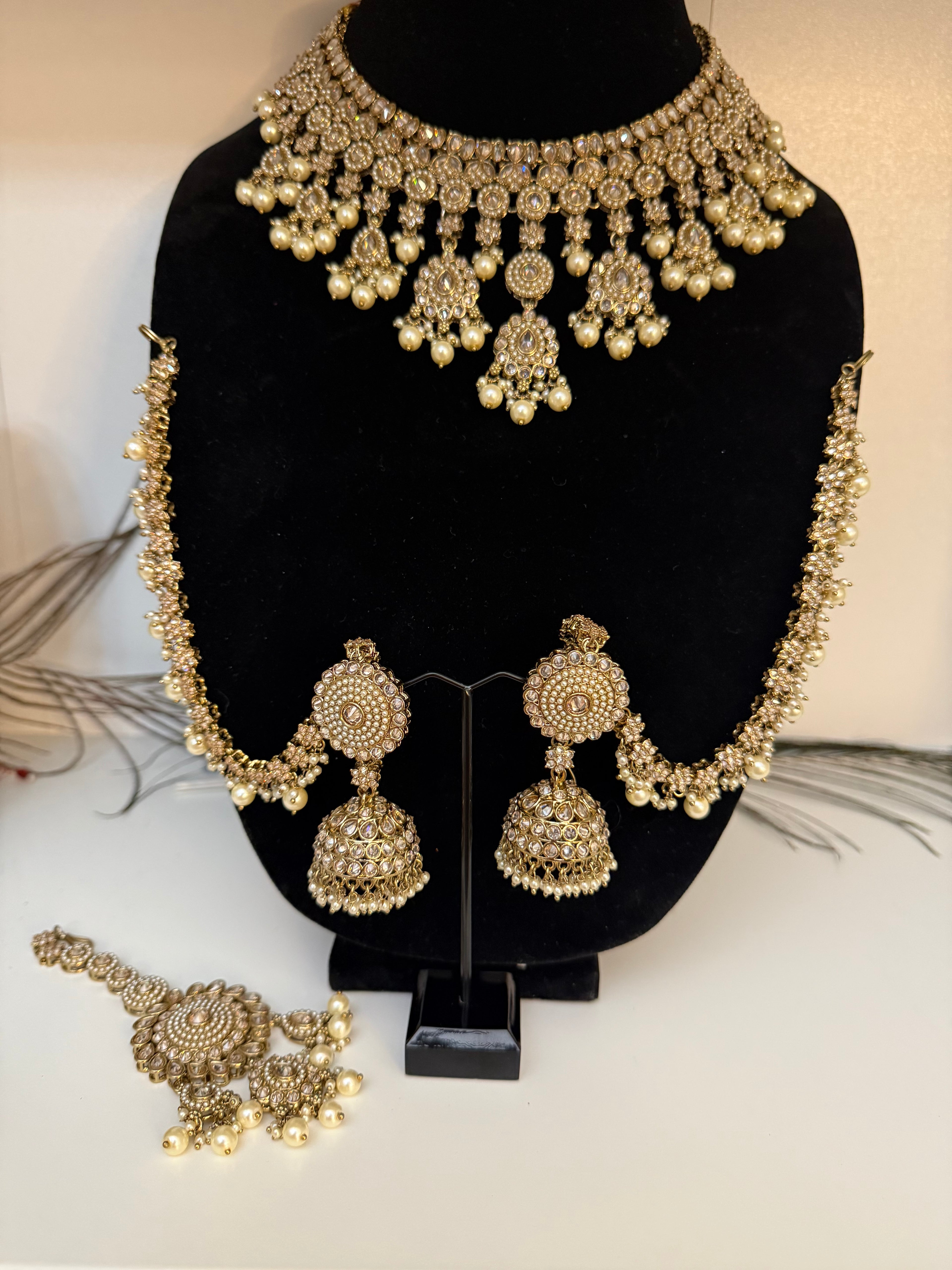 Kundan Choker necklace with pearl drops