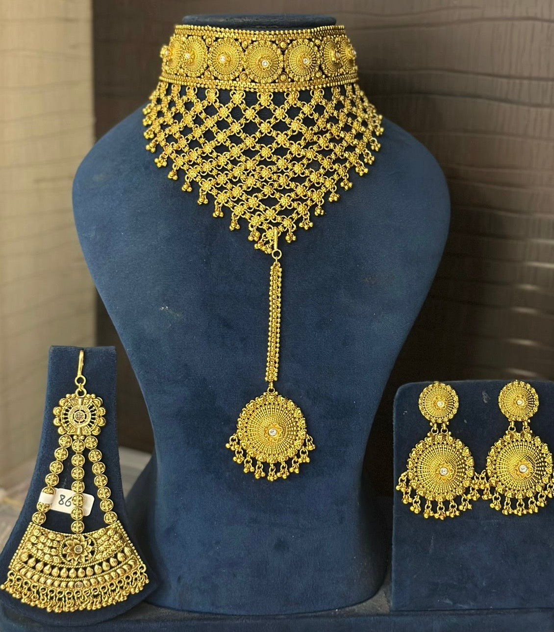Antique gold choker set