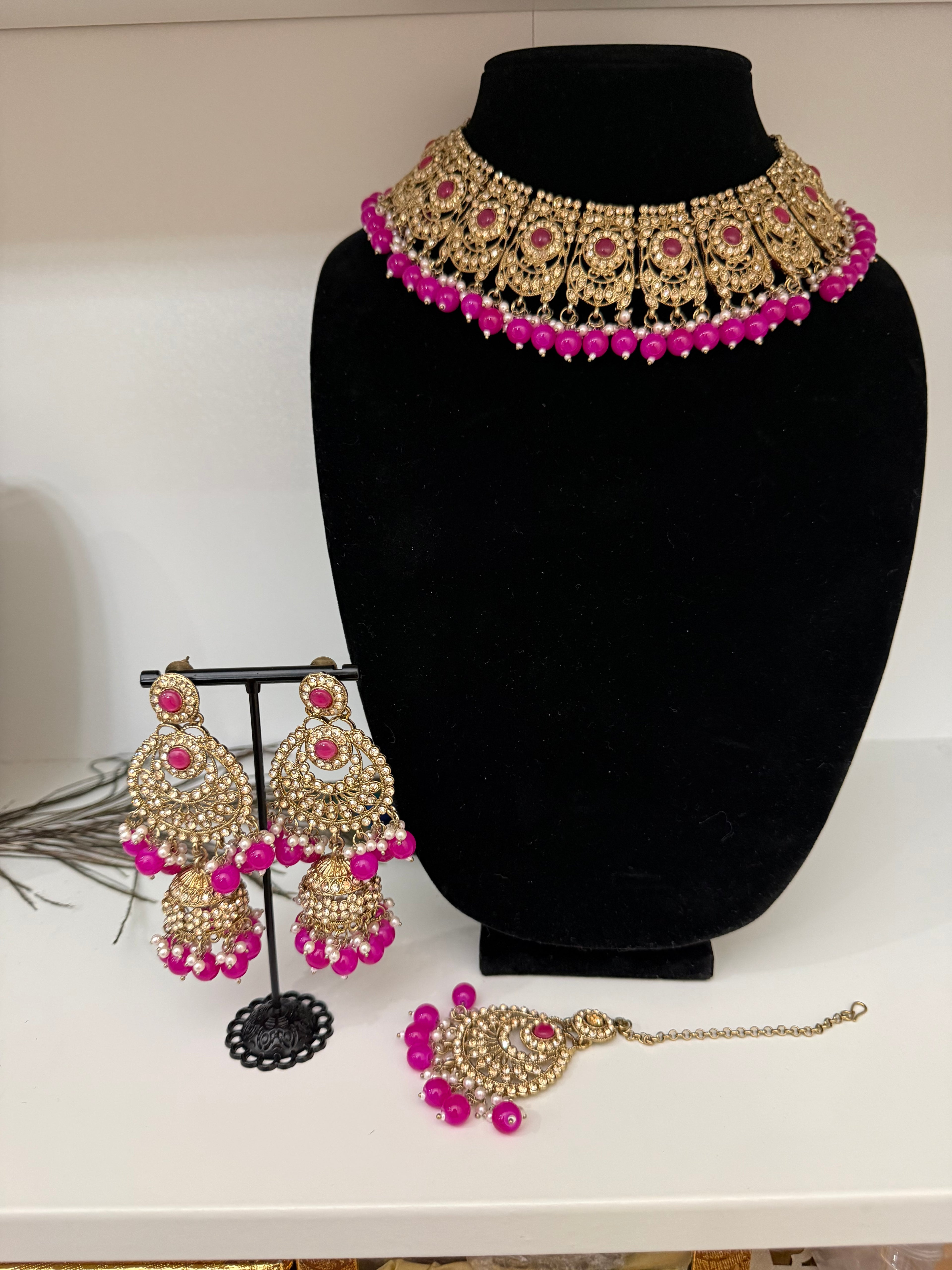Polki-style Kundan choker set